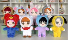 Cargar imagen en el visor de la galería, Doll BTS/BT21
