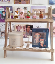 Cargar imagen en el visor de la galería, Mini estantería de madera
